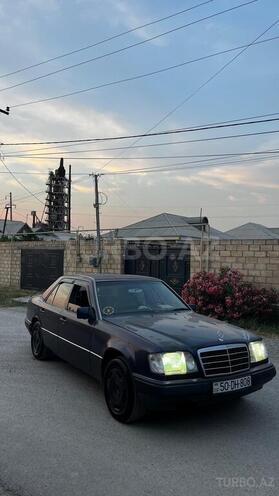 Mercedes 200 D-3