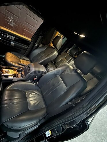 Land Rover Discovery-8