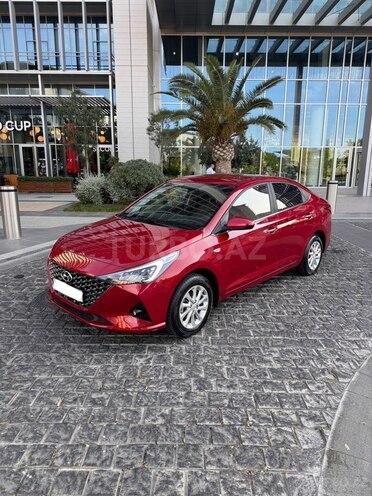 Hyundai Accent-3