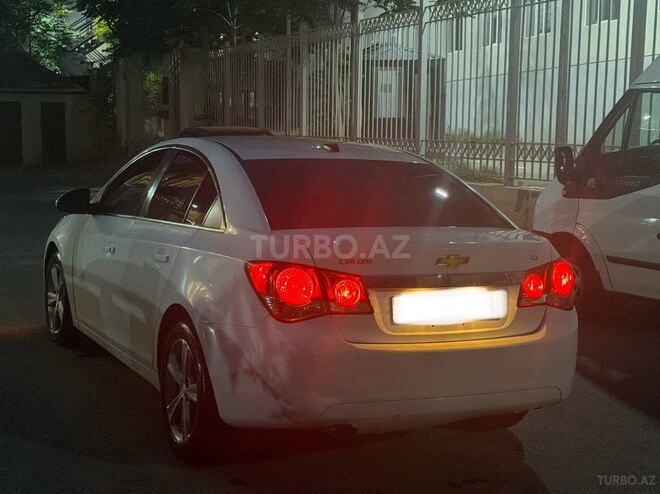 Chevrolet Cruze-9