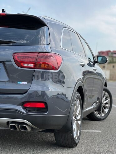 Kia Sorento-6