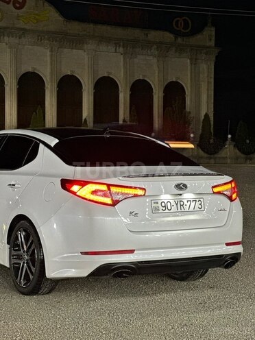 Kia Optima-12
