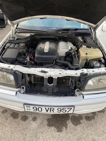 Mercedes C 220-11