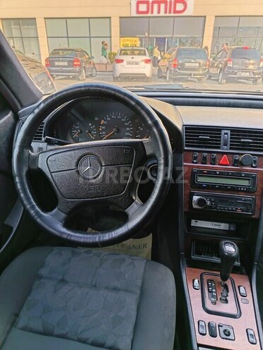 Mercedes C 220-7
