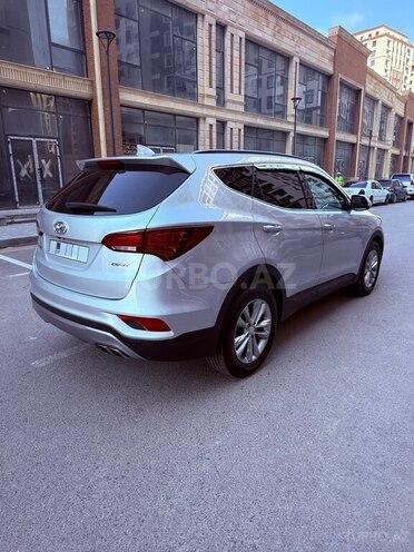 Hyundai Santa Fe-3