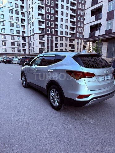 Hyundai Santa Fe-4