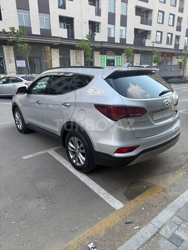 Hyundai Santa Fe-9