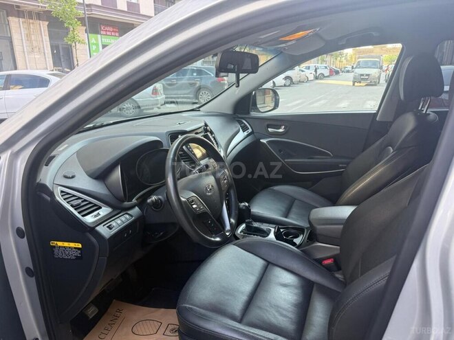 Hyundai Santa Fe-18