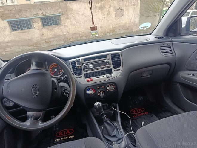 Kia Rio-3