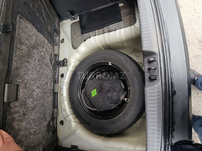 Kia Rio-11