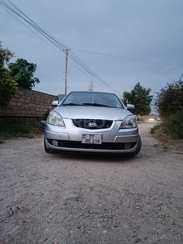 Kia Rio-1