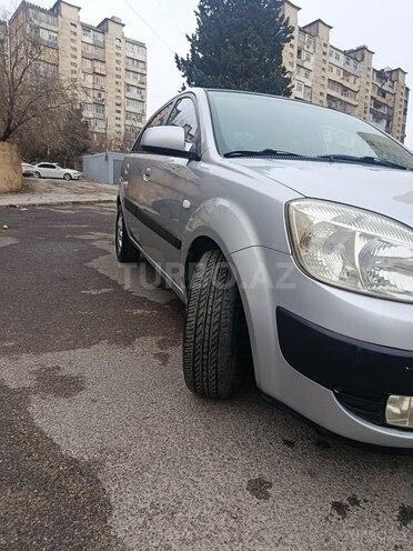 Kia Rio-14