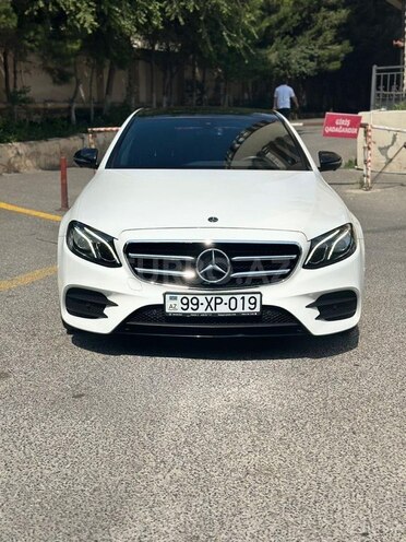Mercedes E 350-1