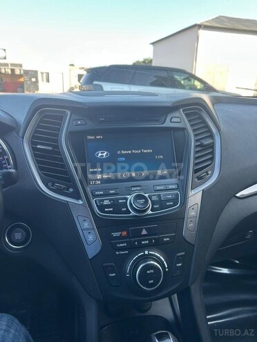 Hyundai Santa Fe-5