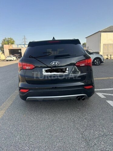 Hyundai Santa Fe-15