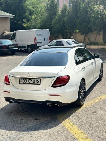 Mercedes E 350-6