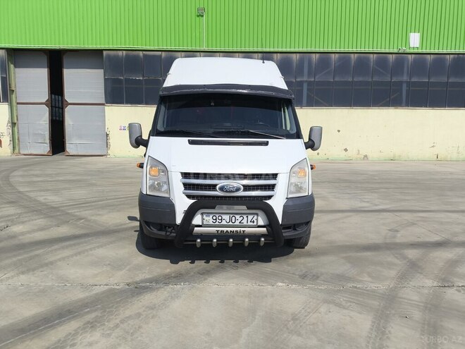 Ford Transit-1