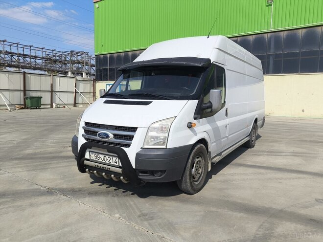 Ford Transit-5