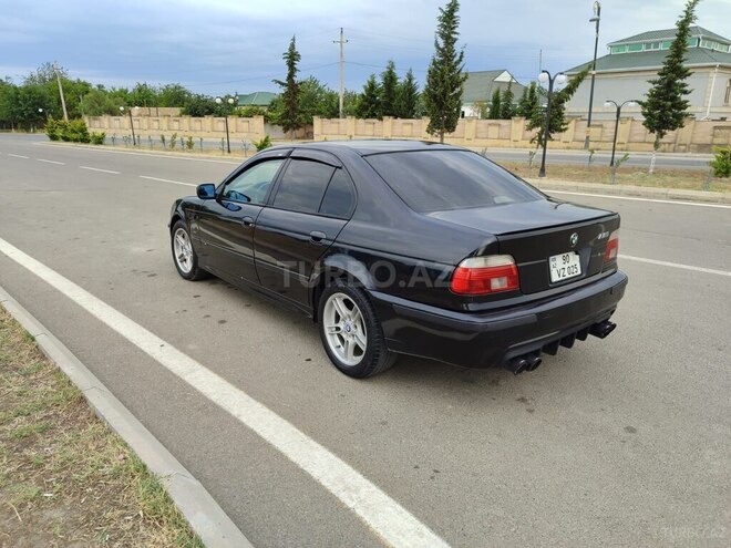 BMW 523-4