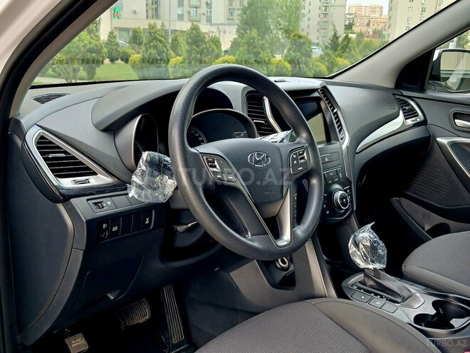 Hyundai Santa Fe-9