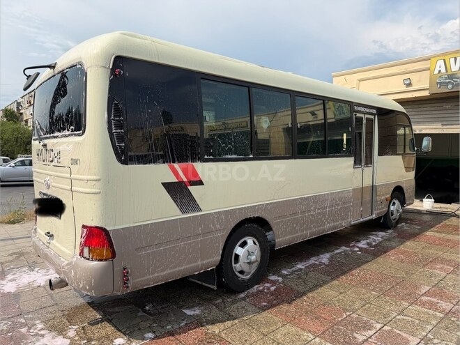Hyundai County-5