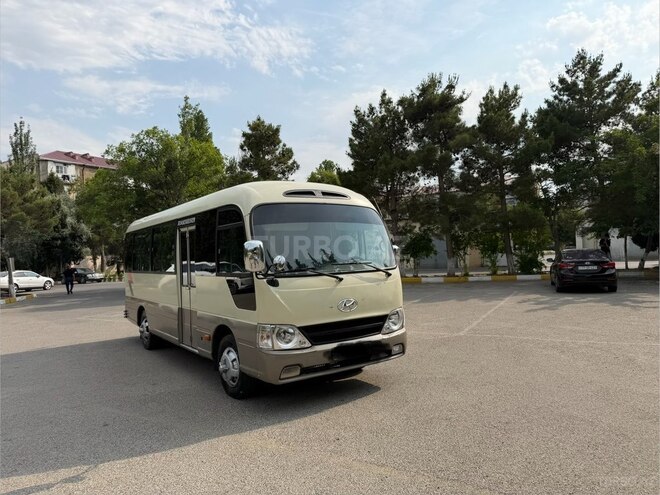 Hyundai County-9