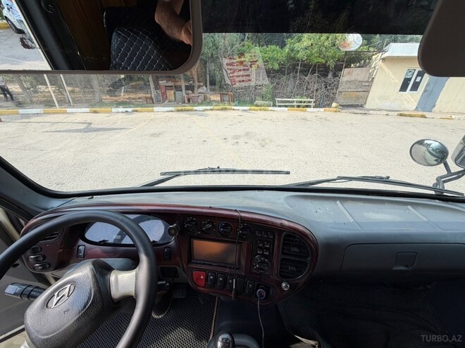 Hyundai County-11
