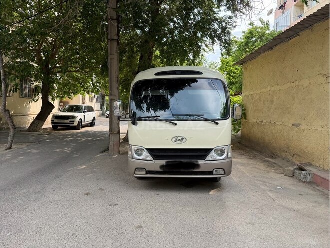 Hyundai County-13