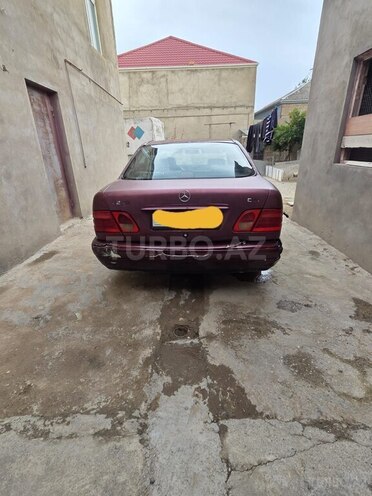 Mercedes E 200-6