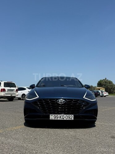 Hyundai Sonata-1