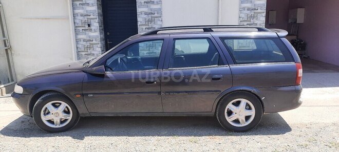 Opel Vectra-21