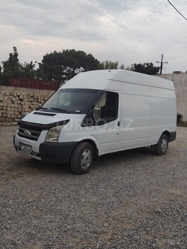 Ford Transit-2