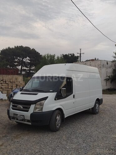 Ford Transit-3