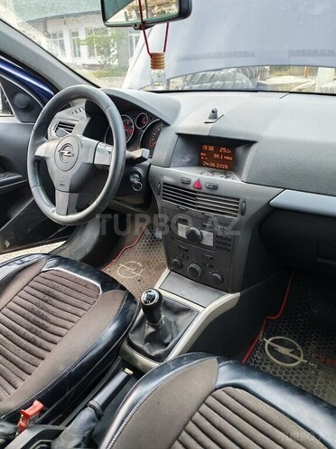 Opel Astra-3