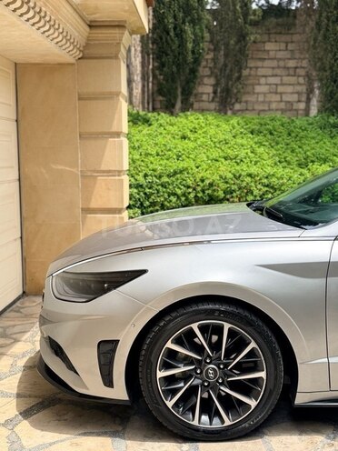 Hyundai Sonata-18
