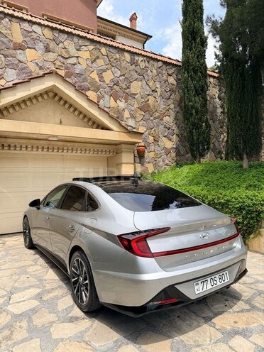 Hyundai Sonata-15