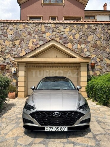 Hyundai Sonata-1