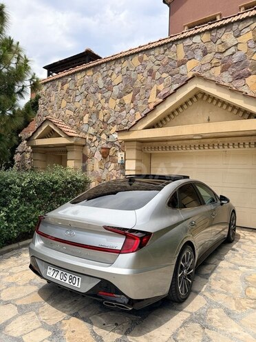 Hyundai Sonata-20