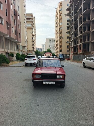 LADA (VAZ) 2107-1