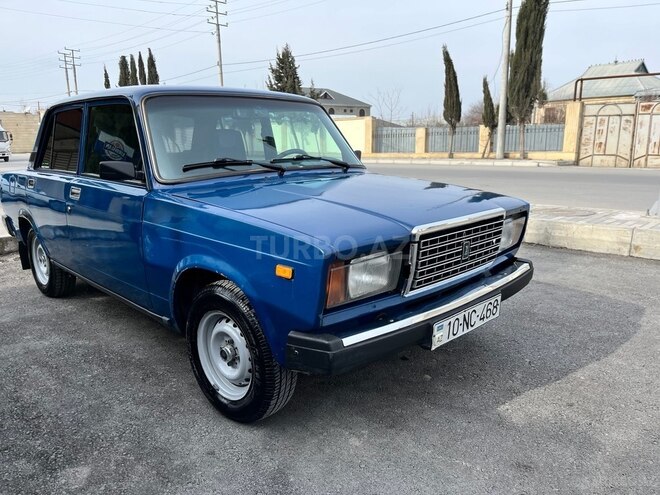 LADA (VAZ) 2107-1