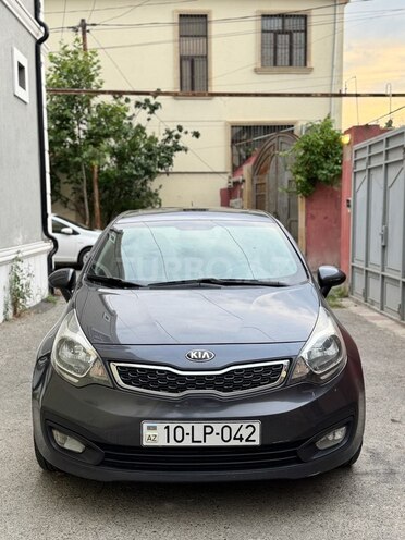 Kia Rio-1