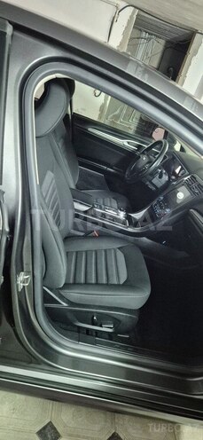 Ford Fusion (North America)-6