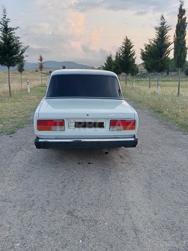 LADA (VAZ) 2107-2