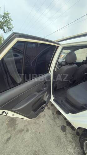 Kia Carens-10