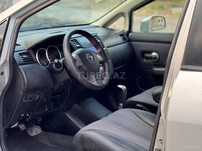 Nissan Tiida-10