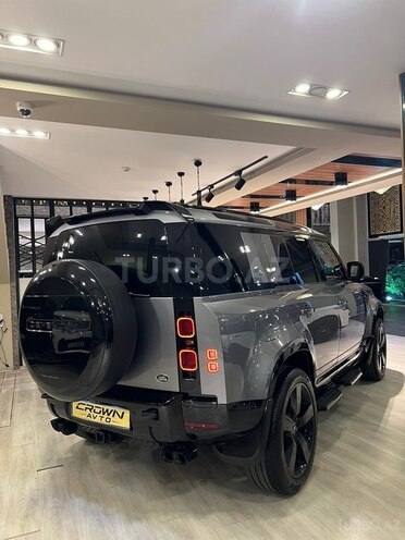 Land Rover Defender-6