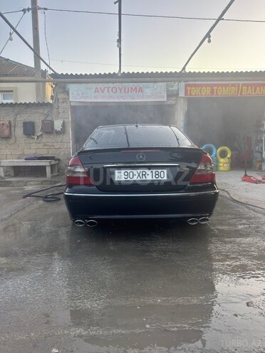 Mercedes E 320-2