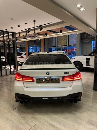 BMW 530e-6
