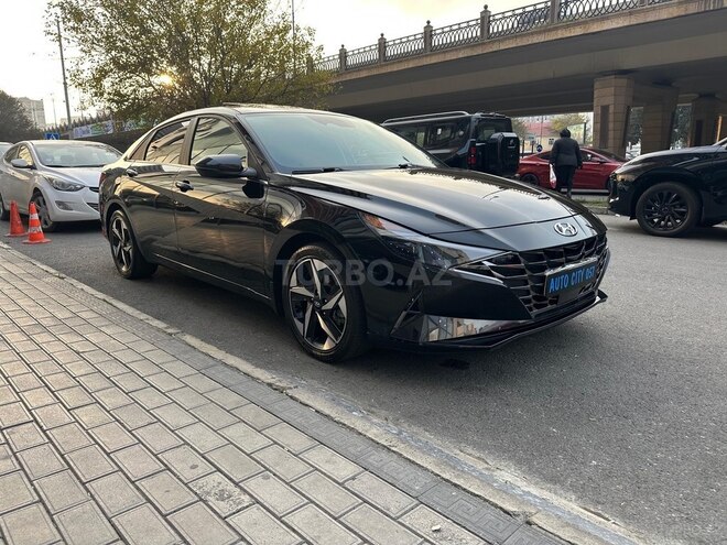 Hyundai Elantra-11