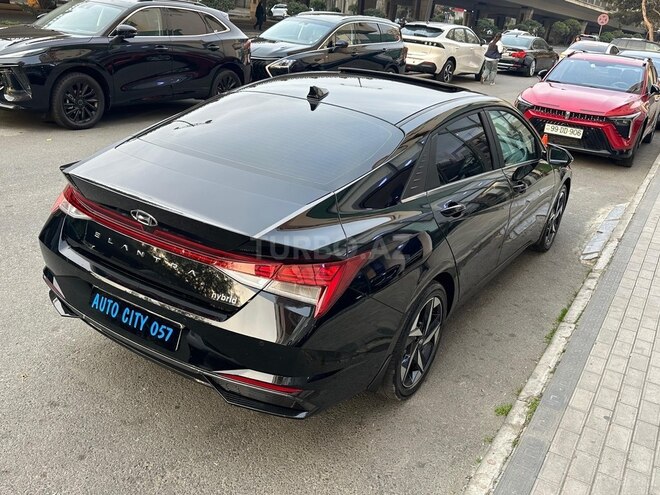 Hyundai Elantra-6